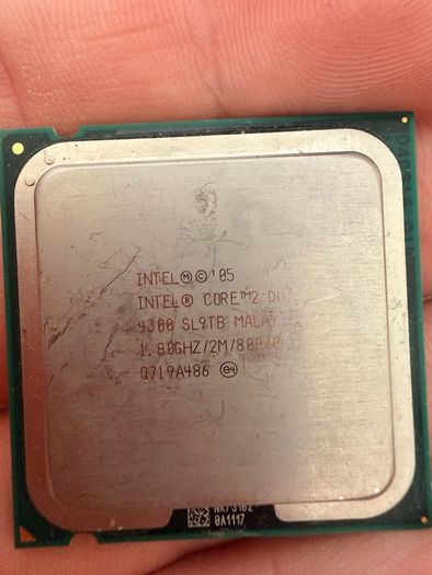 Bundle of 20 Vintage Intel CPUs  Core 2 Duo Core 2 Quad Xeon Socket 775 771