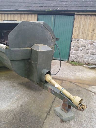 Manure Spreader Side Shift
