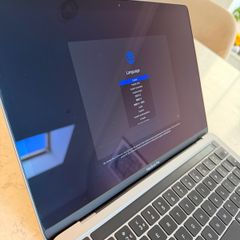 MacBook Pro 13-inch 256GB
