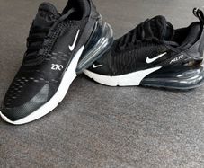 Nike 270's size 3