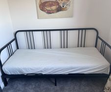 Day bed