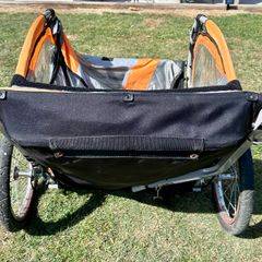 Double bike trailer for kids