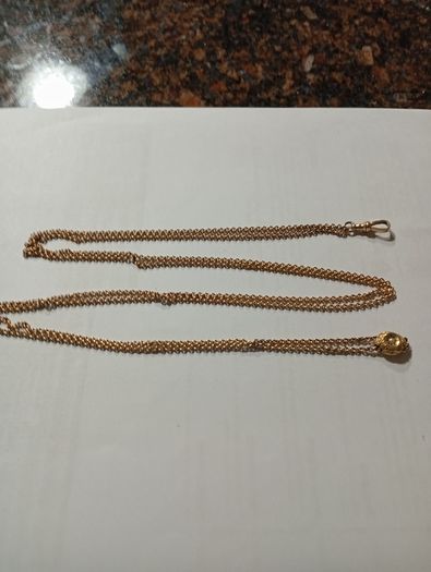 10 kt gold Victorian housekeepers necklace