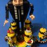LEGO Minions Brick-Built Gru and Minions 75582 Image 3
