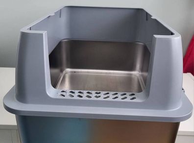 Cat litter tray