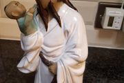 Large Chinese/Japanese Figurine