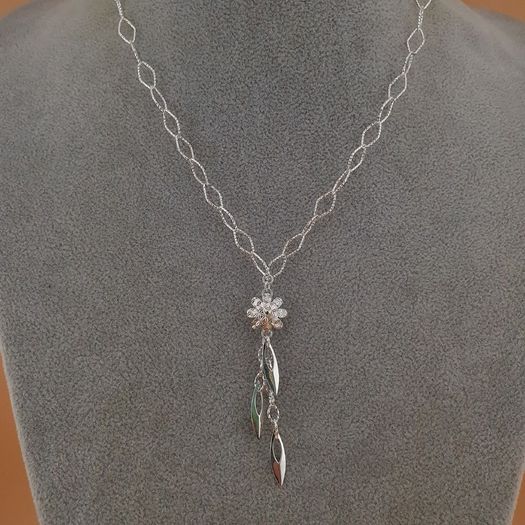 25 Sterling Silver Geometric Flower Pendant Necklace with Leaf Charms Modern Elegant Chain Jewelry