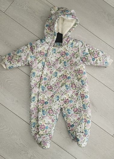 Snow suit