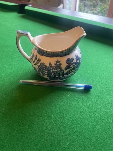willow pattern arklow jug pottery