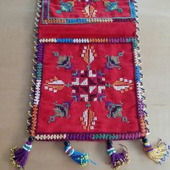 Egyptian gadget holder