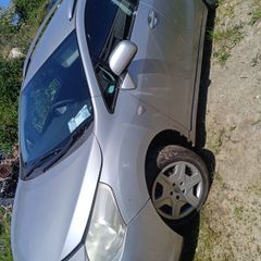 2010 toyota verso for breaking