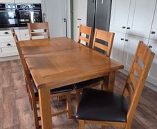 kitchen table and 6 chairs