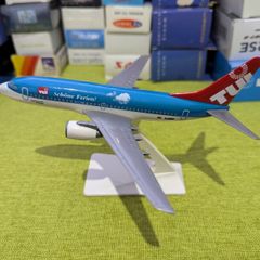 Germania TUI 1:200 scale model airplane, Boeing 737-700 aircraft