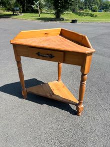 pine corner unit