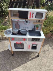 free kitchen