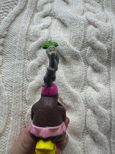McDonalds Madagascar 3 Sonya Bear & King Julien Motorbike Toy 2012 Used Please look at the pictures