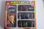BBC Doctor Who Adventures Gift Set 10  monster figures and 2 collectable action cards