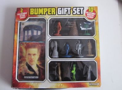 BBC Doctor Who Adventures Gift Set 10  monster figures and 2 collectable action cards