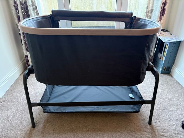 Maxi-Cosi Iora Bedside Crib Excellent Condition