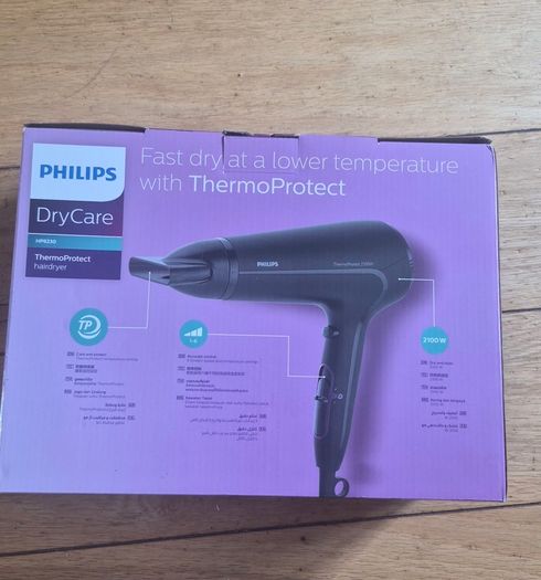 Philips DryCare ThermoProtect 2100W Hairdryer HP8230 Brand New in Box