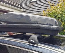 Junior 420L Gloss Black Roof box
