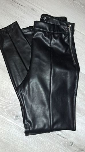 Faux Leather Trousers/Leggings with zip