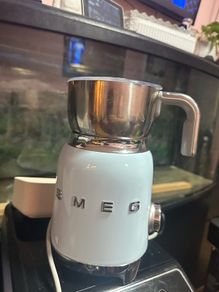 SMEG  Electric Milk Frother