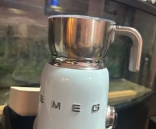SMEG  Electric Milk Frother