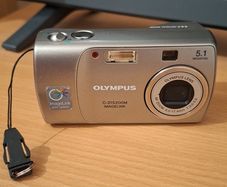 Olympus C - 315 Zoom Camera
