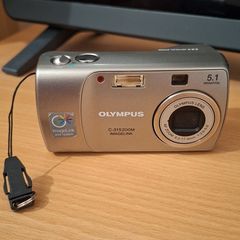 Olympus C - 315 Zoom Camera