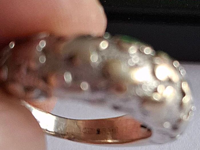 White Gold shamrocks ring