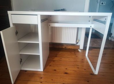 Compact Study desk