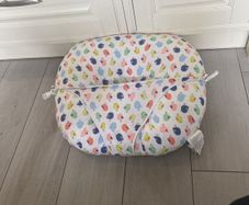 Baby cosy seat