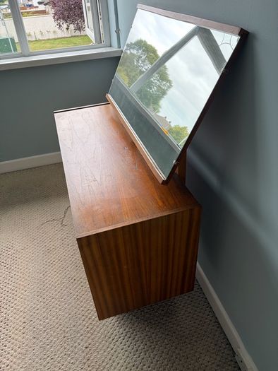 Bedroom dresser