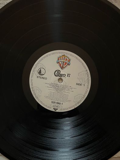 Chicago. 17. Original 1974 release in vg condition