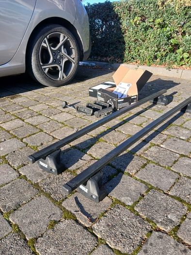 Thule roof bars