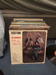 AN tEARRACH - Sings Irish Folksongs (LP, Album) Vinyl