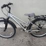 hybrid bike Image 6