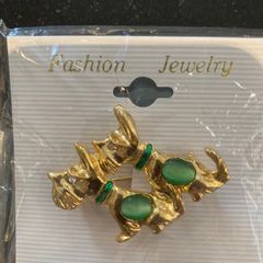Pair of Terrier dogs brooch (new)