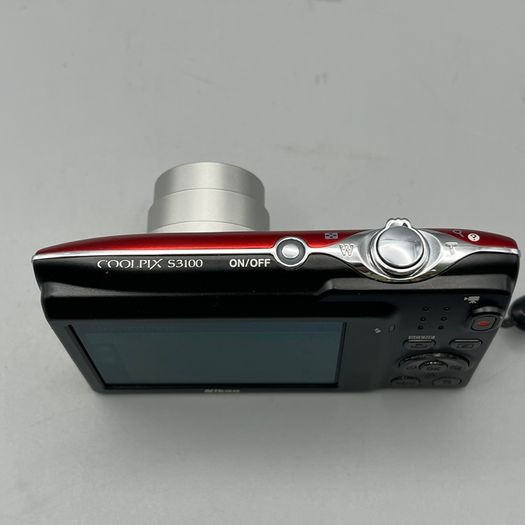 Nikon Coolpix S3100 14MP Digital Camera Red - Boxed - Full Kit