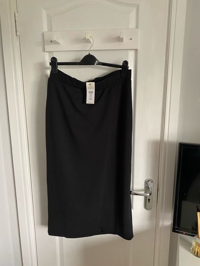 NWT Friends Like These black skirt