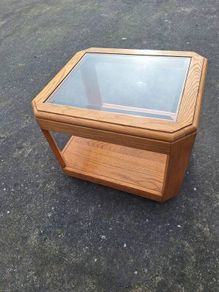 Lovely rectangular coffee table with glass top