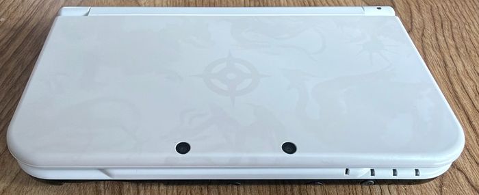New Nintendo 3DS XL Fire Emblem Fates edition