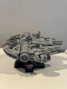 Lego Millennium Falcon 75375