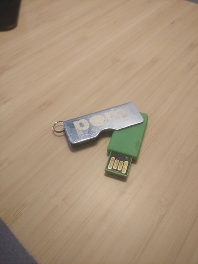 USB Flash Drive 4GB