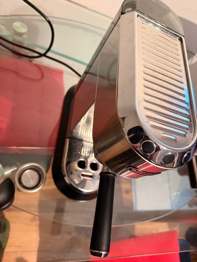 Delonghi Dedica espresso machine