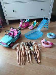 Barbie toys swimming pool car dolls etc 20e for the lot