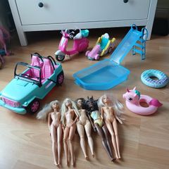 Barbie toys swimming pool car dolls etc 20e for the lot
