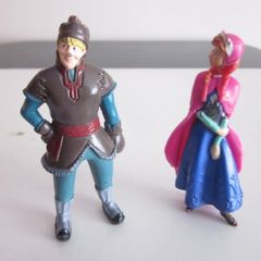 Disney's Frozen Anna and Kristoff Bullyland Figures