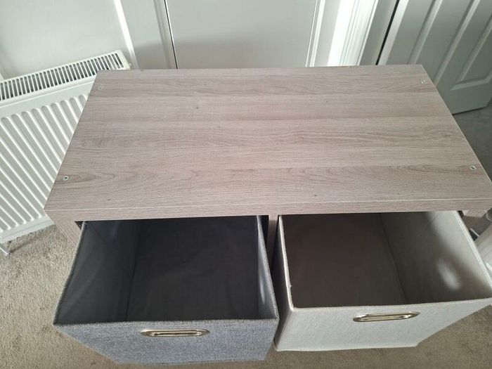 Shelving unit - 4 boxes